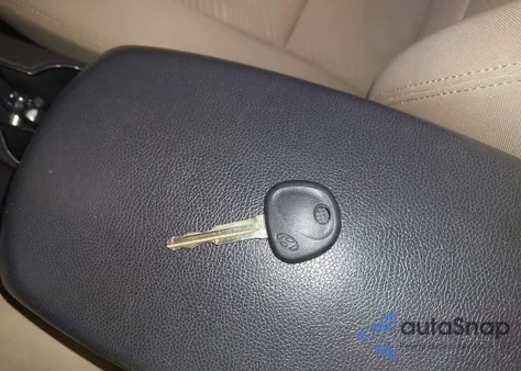 2013 Hyundai Elantra Gls z USA, uszkodzony, nr VIN KMHDH4AE6DU864430